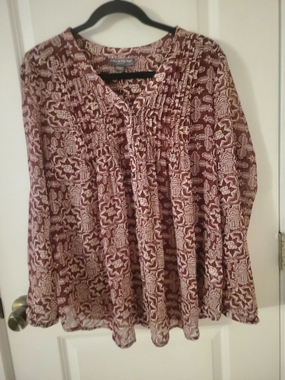 A Pea In The Pod Ruby Lightweight Semi Sheer Maternity Top Sz Smaĺl